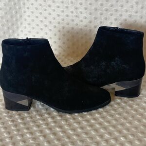 Vaneli suede leather boots